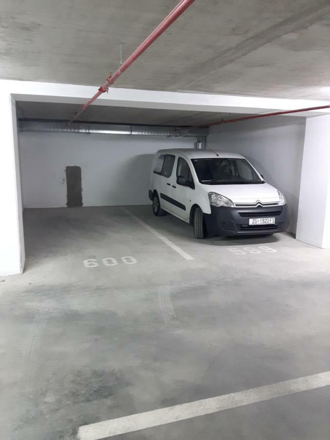 Apartments Abelija Zagreb Ngoại thất bức ảnh